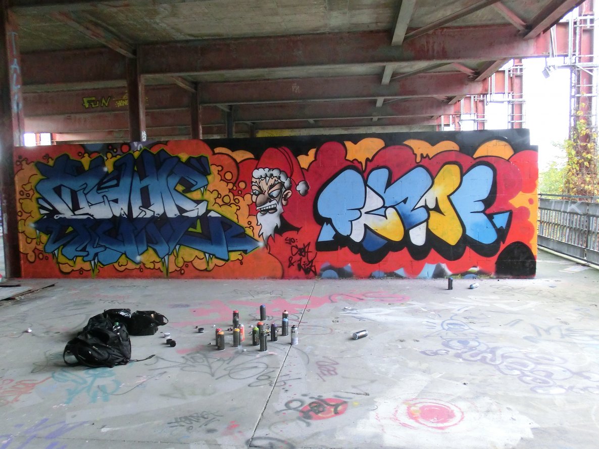 Graffiti Wall - Photo by Frame - Frame, Frm (2013)