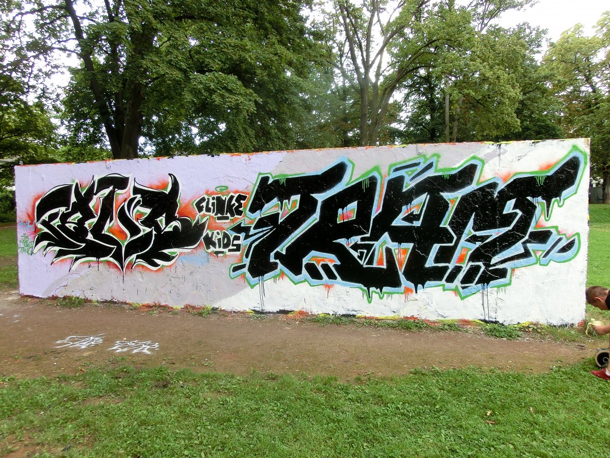 Graffiti Wall in Bonn - Photo by Frame - Fram, Feus, FlinkeKidS (2014)