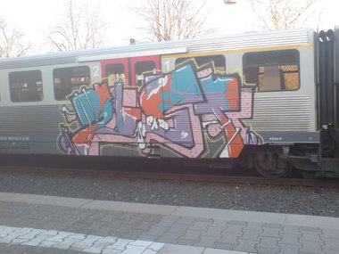 Graffiti Train - Photo by FrankfurtHG - Just, Taunusbahn, Bad (2013)