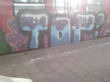 Graffiti Train - Photo by FrankfurtHG - INF, inf, Top (2012)