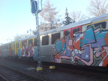 Graffiti Train - Photo by FrankfurtHG - Taunusbahn, Bisk, Just