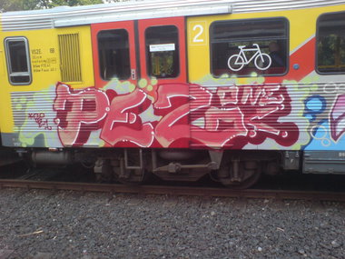 Graffiti Train - Photo by FrankfurtHG - Taunusbahn, PEZ, Pez (2010)