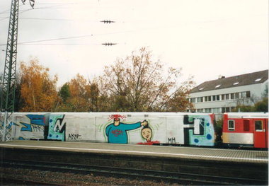 Graffiti Train - Photo by FrankfurtHG - Taunusbahn, Pkk, Crew