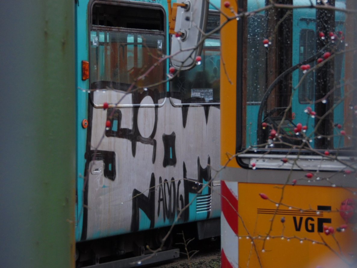 Graffiti Train - Photo by FrankfurtMaximal - ubahn, subway, siom