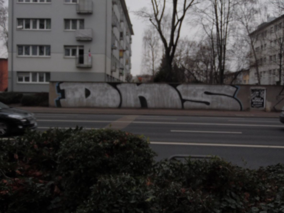 Graffiti Bombing - Photo by FrankfurtMaximal - dns, frankfurt, frankfurtmaximal