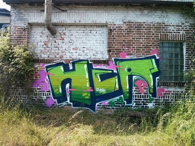 Graffiti Bombing - Photo by FreakHcr - HCR (2014)