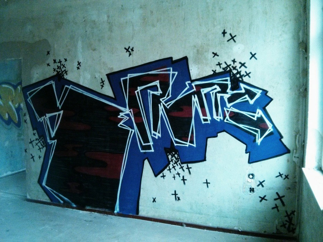 Graffiti Wall - Photo by FreakHcr - Teror, HCR