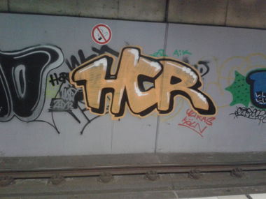 Graffiti Bombing - Photo by FreakHcr - HCR