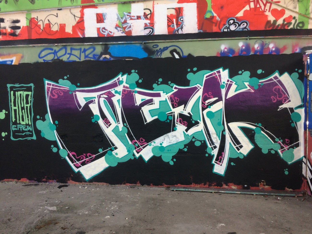 Graffiti Wall - Photo by FreakHcr - Freak, Hcr