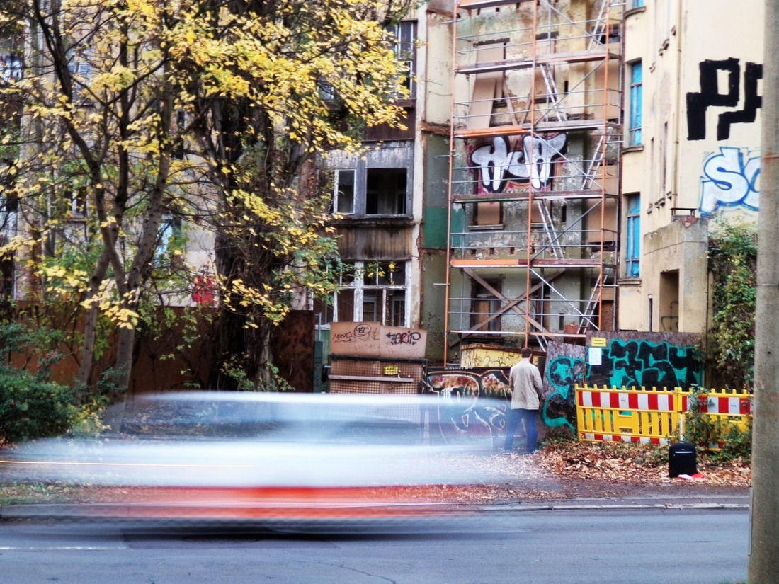 Graffiti Bombing - Photo by FreakHcr - HCR