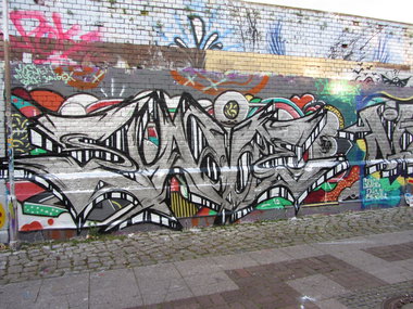 Graffiti Wall - Photo by Freiesgegeister - Save, Braunschweig, Chrome (2015)