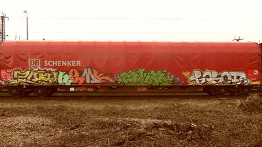 Graffiti Train - Photo by FreightsRipper - robo, nemk, gekoe