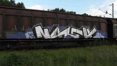 Graffiti Train - Photo by FreightsRipper - nash, fr8, freight