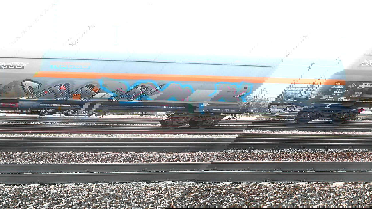 Graffiti Train - Photo by FreightsRipper - fr8, freight