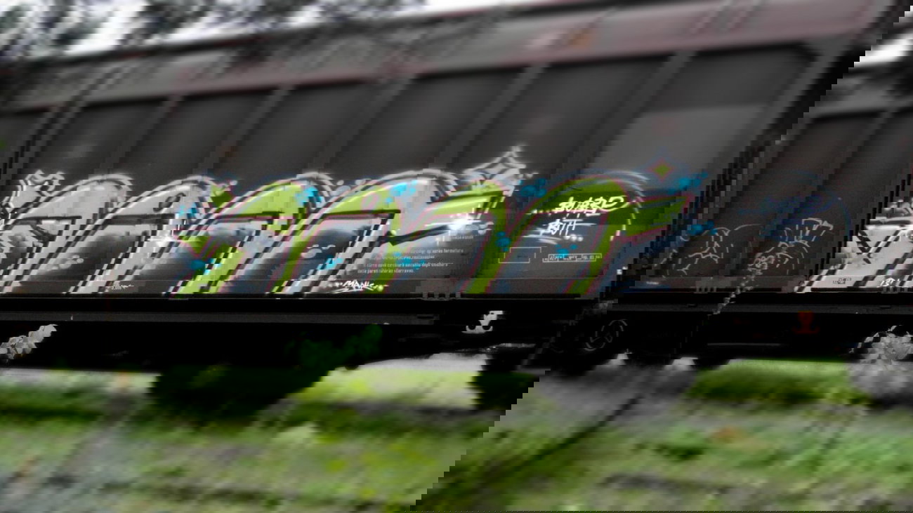 Graffiti Train - Photo by FreightsRipper - mank, fr8, freight