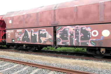 Graffiti Train - Photo by FreightsRipper - alf, buda, freight