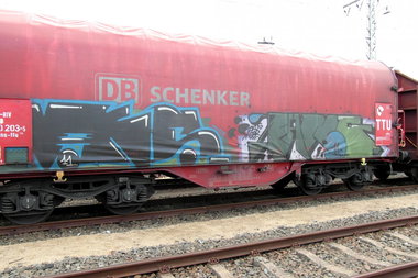 Graffiti Train - Photo by FreightsRipper - fanc, gbr, fr8