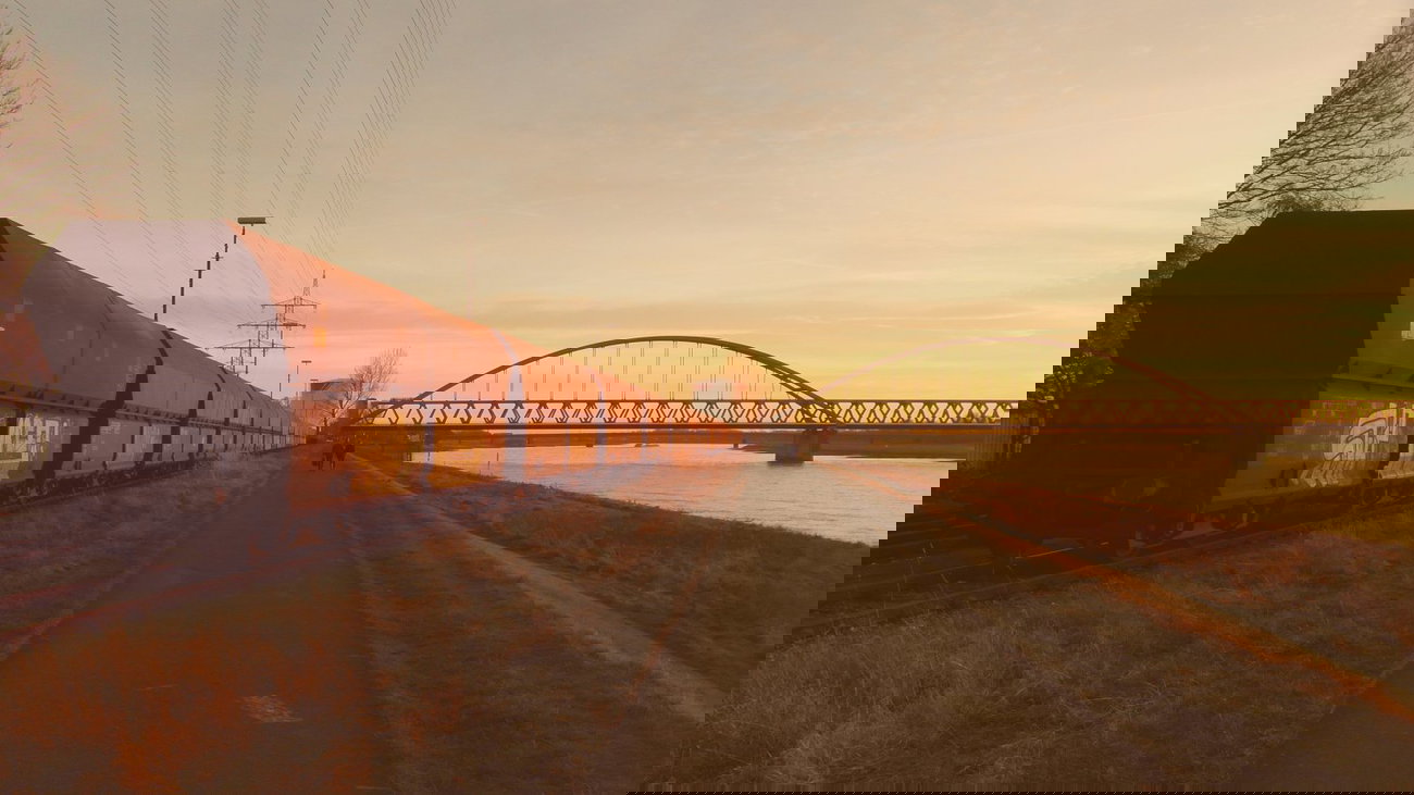 Graffiti Artwork - Photo by FreightsRipper - fr8, freight, yard