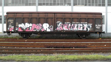 Graffiti Train - Photo by FreightsRipper - freight, fr8