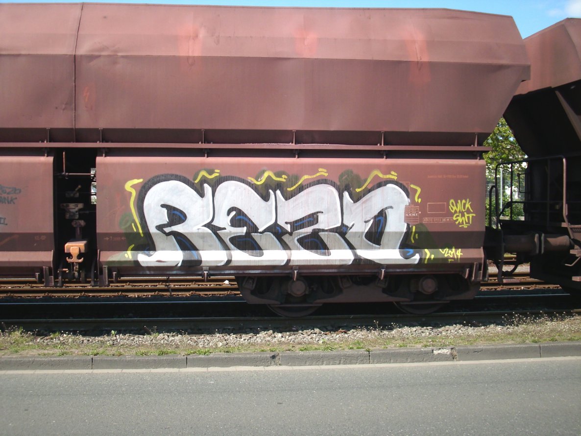 Graffiti Train - Photo by FreightsRipper - rezo, fr8, freight