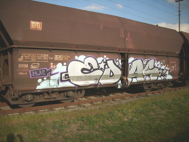 Graffiti Train - Photo by FreightsRipper - edas, fr8, freight