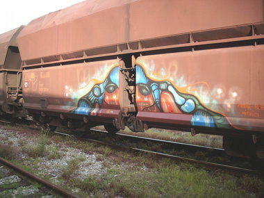 Graffiti Train - Photo by FreightsRipper - aphex, fr8, freight