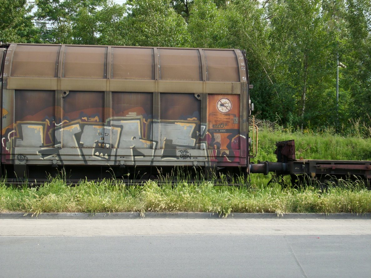 Graffiti Wall - Photo by FreightsRipper - horc, fr8, freight