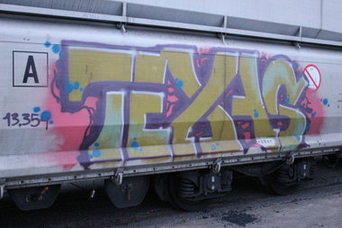 Graffiti Train - Photo by FreightsRipper - texas, fr8, freight
