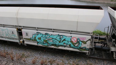 Graffiti Train - Photo by FreightsRipper - lazor, fr8, freight