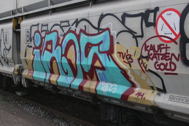 Graffiti Train - Photo by FreightsRipper - iros, fr8, freight