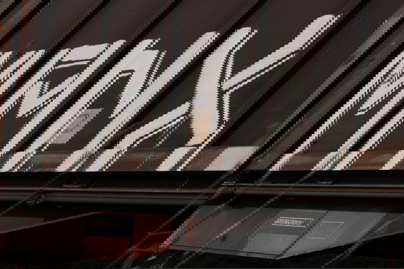 Graffiti Train - Photo by FreightsRipper - manx, fr8, freight