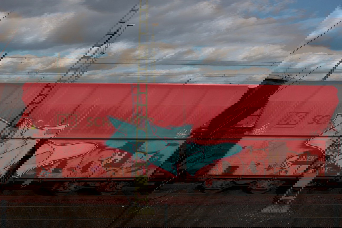 Graffiti Train - Photo by FreightsRipper - dose, fr8, freight
