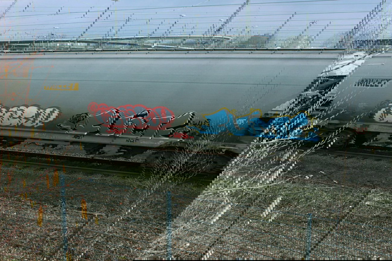 Graffiti Train - Photo by FreightsRipper - fume, fr8, freight