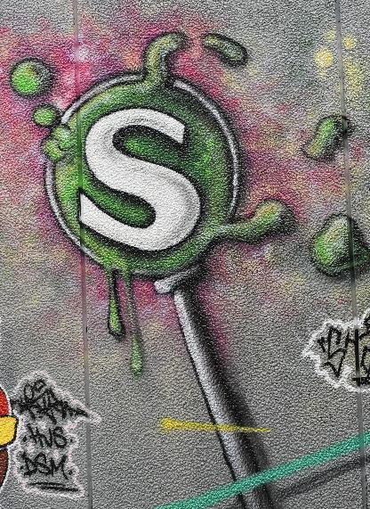 Graffiti Wall - Photo by Frizeart77