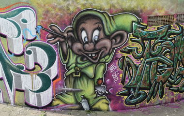 Graffiti Wall - Photo by Frizeart77