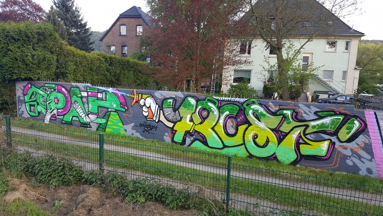 Graffiti Wall - Photo by Frostiger - noah, frost, egb (2016)