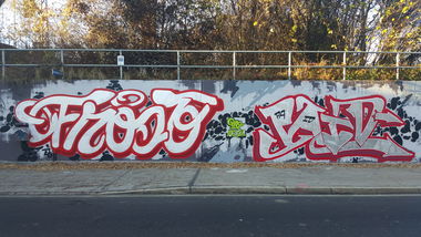 Graffiti Wall - Photo by Frostiger - frost, paid, egb (2015)
