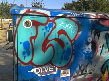 Graffiti Bombing in Berlin - Photo by Fusseloner - fls