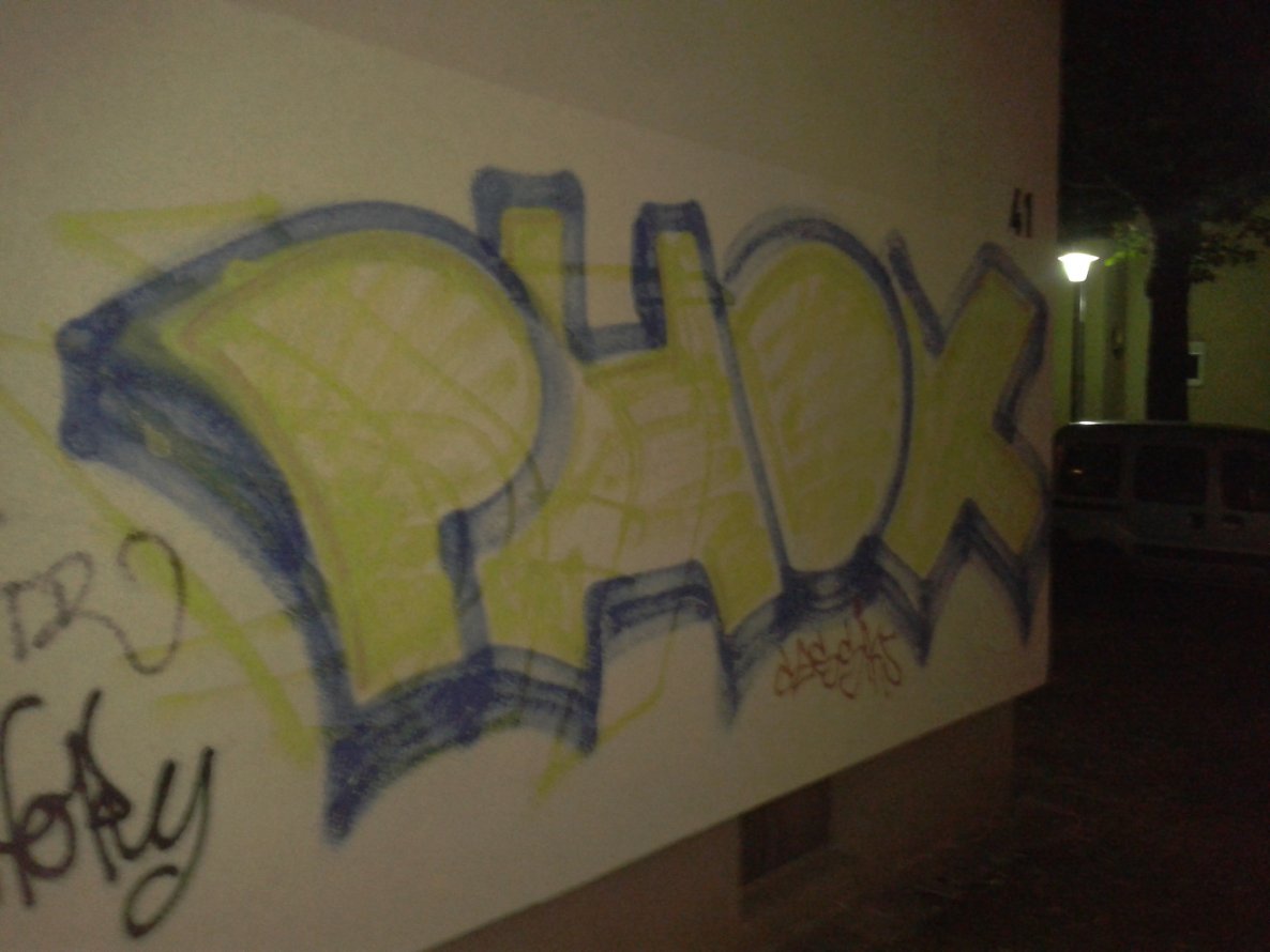 Graffiti Bombing in Kassel - Photo by Fusseloner - phox, kassel
