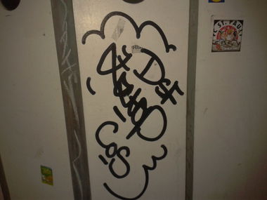 Graffiti Wall in Hamburg - Photo by Fusseloner - dsf, cos, zztop