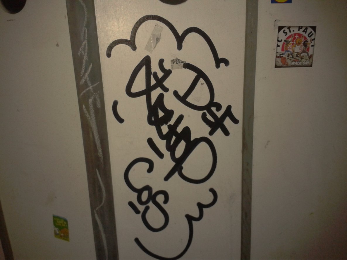 Graffiti Wall in Hamburg - Photo by Fusseloner - dsf, cos, zztop