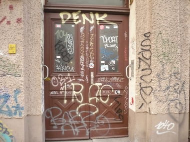 Graffiti Wall in Berlin - Photo by Fusseloner - irak, babbo, 104