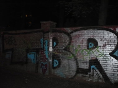 Graffiti Bombing in Berlin - Photo by Fusseloner - tbr