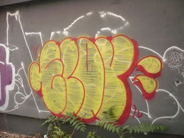 Graffiti Bombing in Berlin - Photo by Fusseloner - eloy