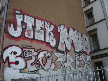 Graffiti Bombing in Berlin - Photo by Fusseloner - jtek, babbo, bozo