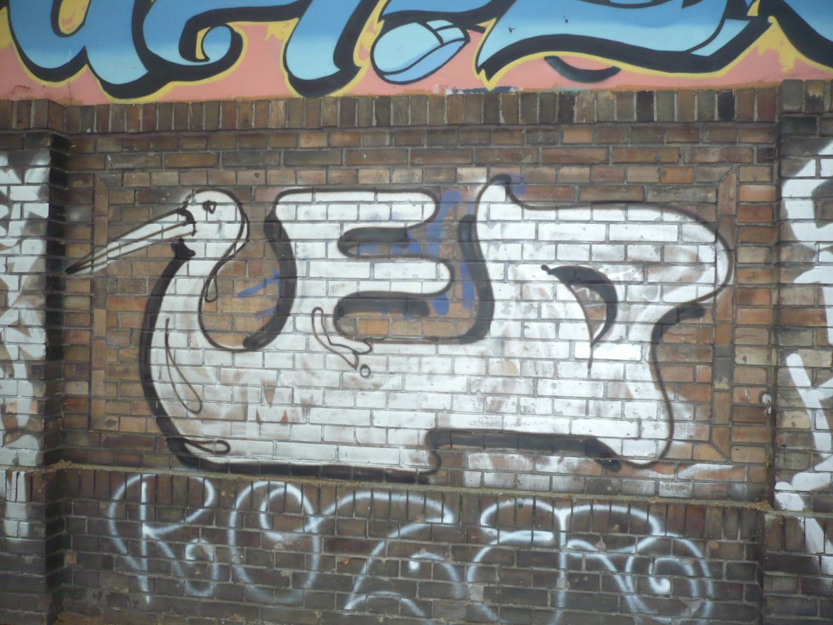 Graffiti Bombing in Berlin - Photo by Fusseloner - zed, twc, rozer