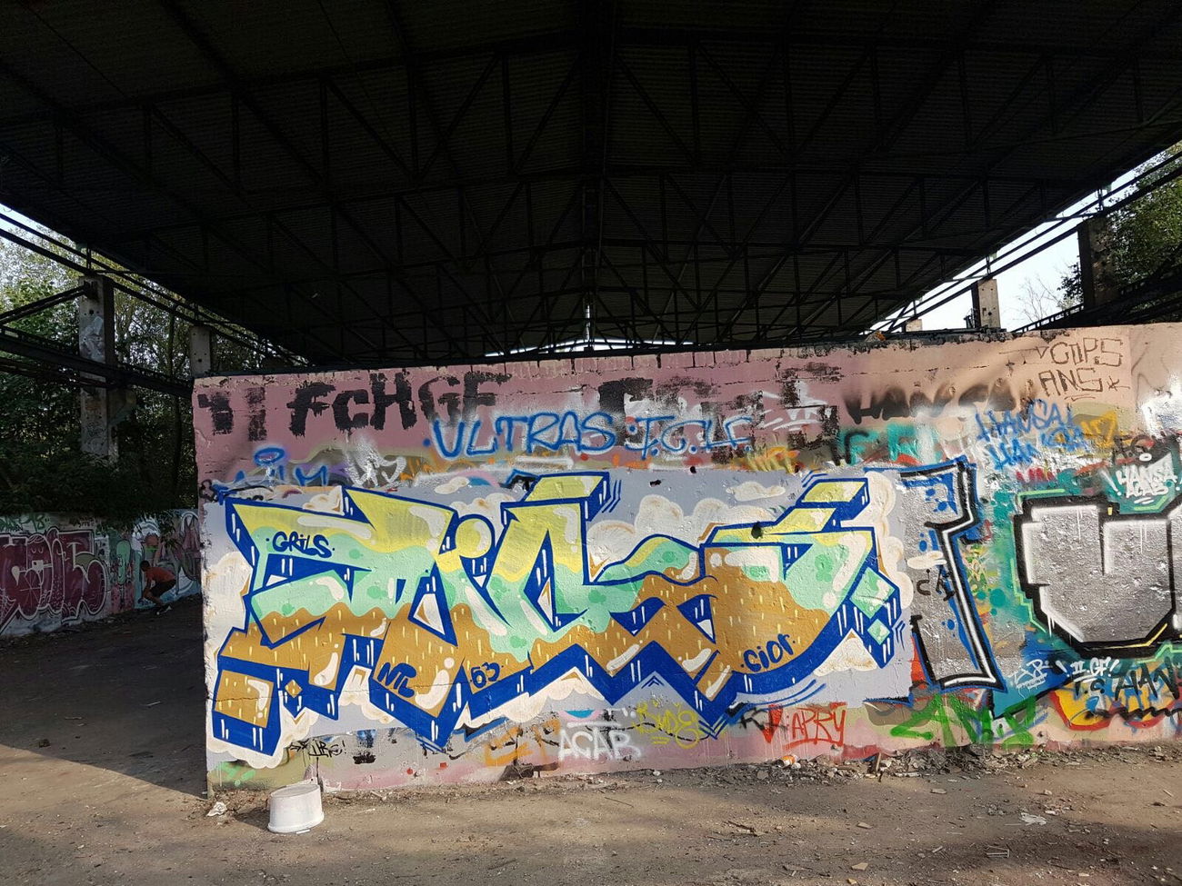 Graffiti Wall - Photo by Future (2016)