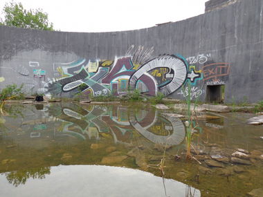 Graffiti Wall - Photo by Fuzoner