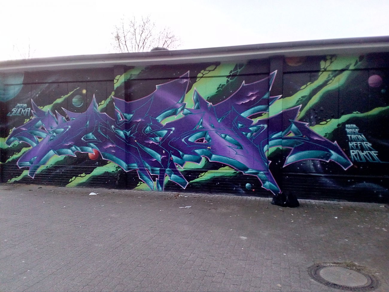 Graffiti Wall - Photo by G0Tt - sucker, sucka, universe