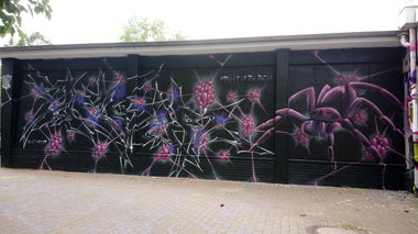 Graffiti Wall - Photo by G0Tt - sucker, saka, sucka